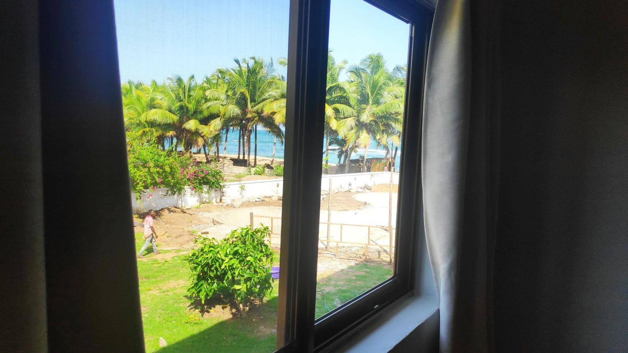 Afiki Hotel Elmina Exterior foto